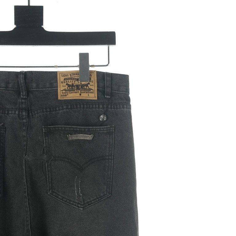 Chrome HertsCrosin CH Classic Leather Label Cross Denim TrousersInto the pants after doing heavy enzyme stone grinding rinsing, each wash are different, heavy washing process, hidden mystery details are very much, this t