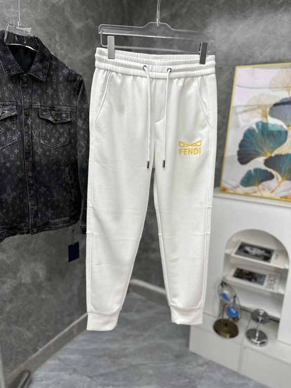 Fendi new casual pants for fallwinter 2023! Official website synchronized sale. Brand classic LOGO casual pants , customized fabric, excellent comfort, strong hand touch. Highly recognizable, perfect quality craftsmanshi