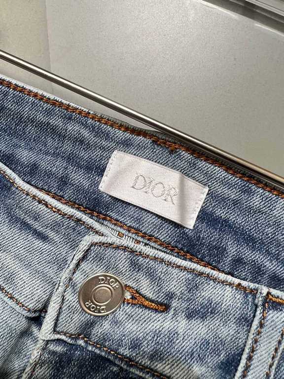 Dior 2023 spring and summer new   original single jeans   perfect inner hem, original fashion classic design   exquisite hardware accessories embellishment in the details of the consideration of all aspects of the workma