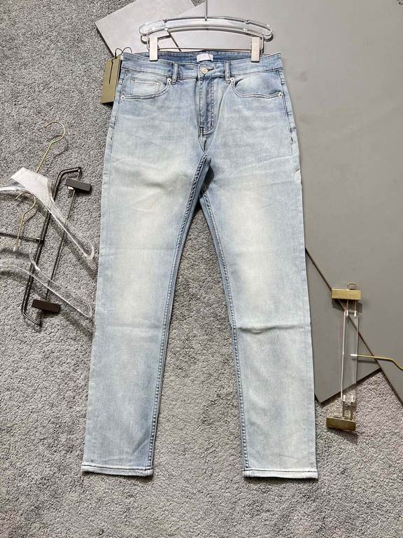 Dior 2023 spring and summer new   original single jeans   perfect inner hem, original fashion classic design   exquisite hardware accessories embellishment in the details of the consideration of all aspects of the workma