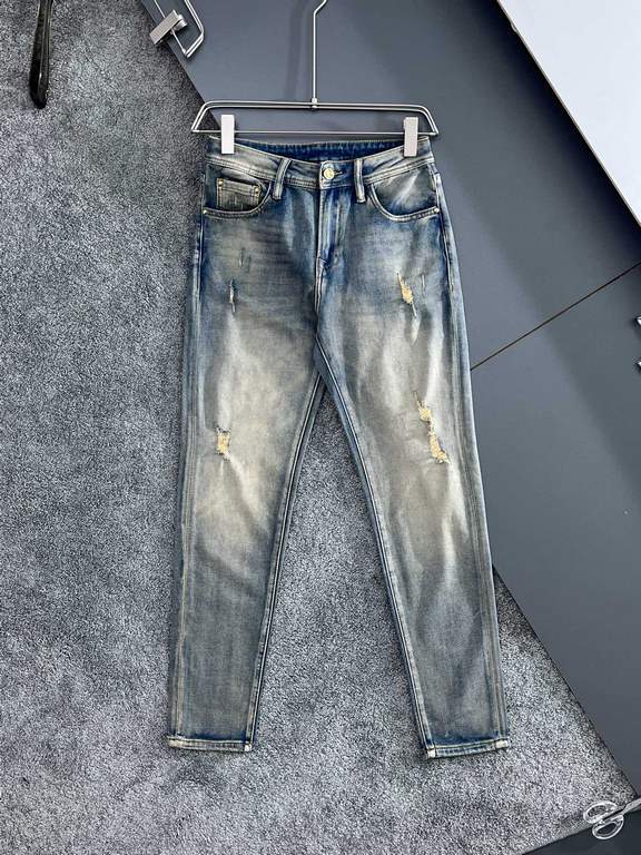 Donkey Family 23SS high-end custom jeans Latest fashion week runway models Original color yeast wash process Selected heavyweight denim fabrics, comfortable and skin-friendly Original hardware accessories accessories Cub