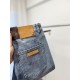 LV, 2023 latest products, counter synchronization is available, the original single goods, washed casual jeans Imported original washed stretch fabric, comfortable and elastic, the original hardware accessories decorativ