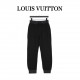 Louis VuittonLouis Vuitton 23Fw show models embroidered logo pants High-end high-end series of pants must have logo embroidery fall and winter can not be missing the most comfortable performance of casual pants, with the