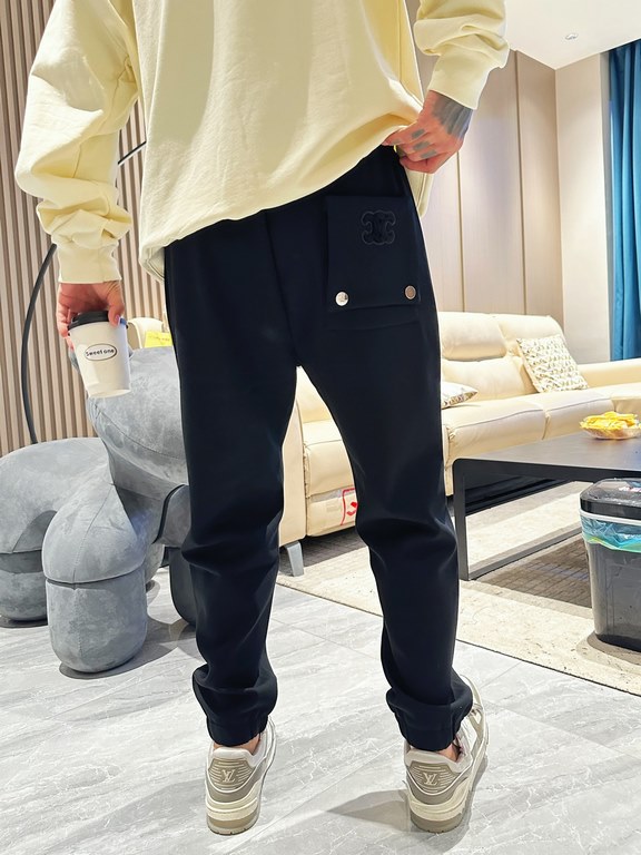 Céline 2023 new casual pants for fallwinter! Synchronized sale on the official website. Brand classic LOGO casual pants , customized fabric, excellent comfort, strong hand touch. Highly recognizable, perfect quality craf