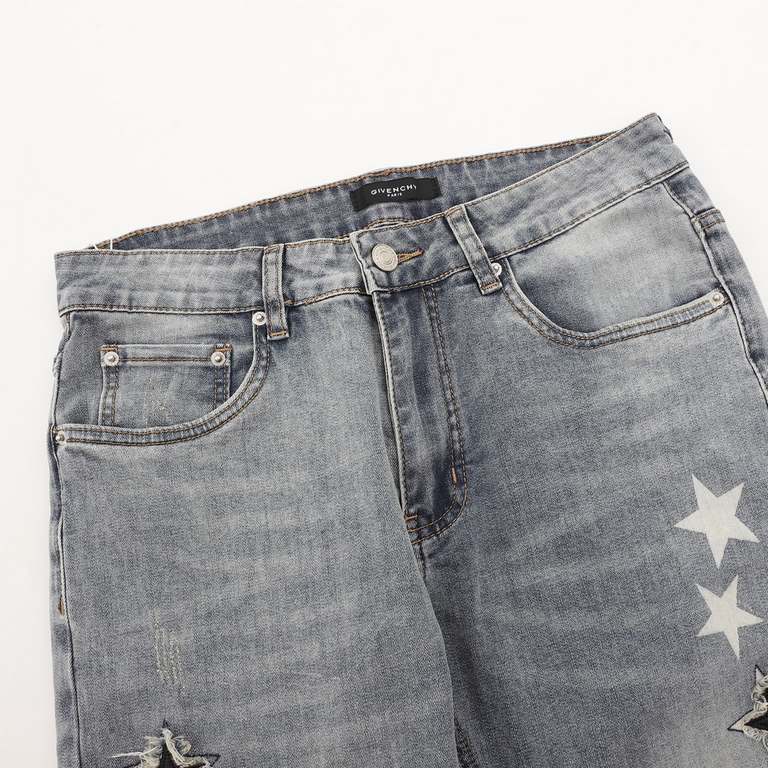 (Support put store)Givenchy  Givenchy five-pointed star destruction jeansSo far this year to do the most bullish jeans, heavy wash process, hidden mystery details are very much, this time the main push of the pants eithe