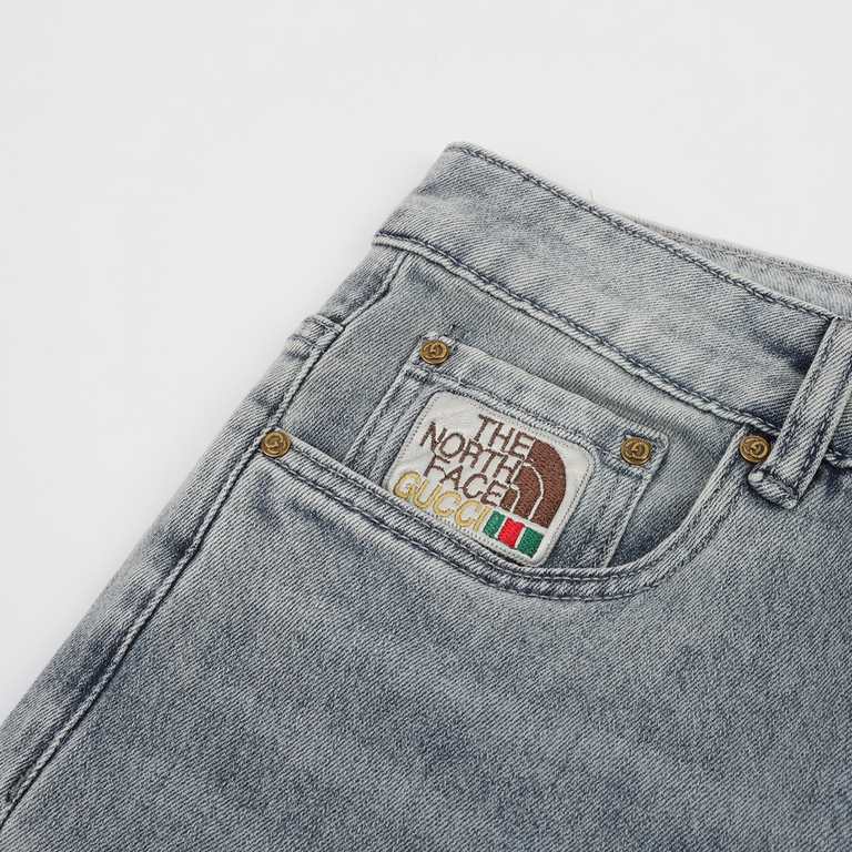 GUCCI  Gucci co-branded North Face simple vintage classic leather label LOGO jeansThis year so far as to do the most awesome jeans, heavy washing process, hidden mystery details are very much, this time the main push of 