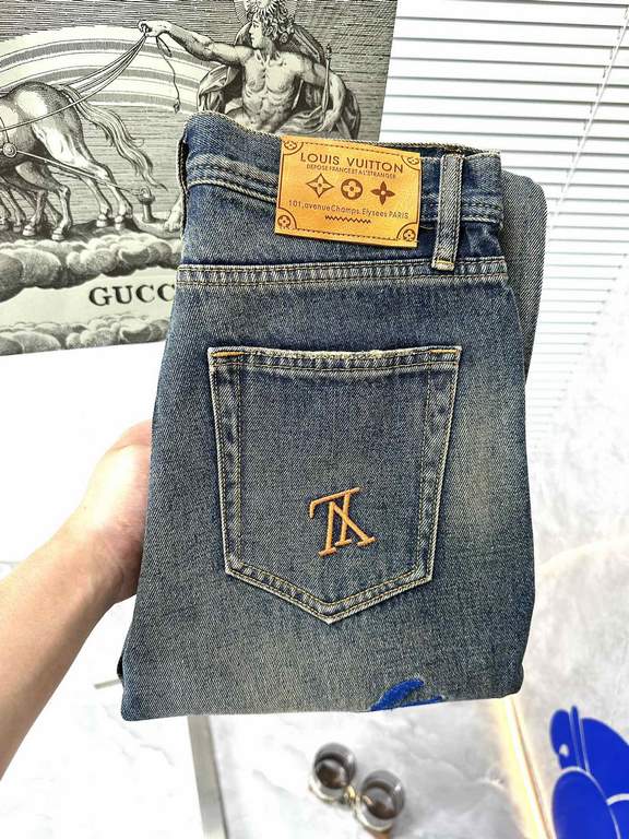 LV Louis Vuitton 2023 early fall new washed jeans, Z cabinet available, the original single ruthless goods, using the original micro-stretch fabric, simple and comfortable, unique design, creating a sense of simple lines