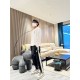 Céline 2023 new casual pants for fallwinter! Synchronized sale on the official website. Brand classic LOGO casual pants , customized fabric, excellent comfort, strong hand touch. Highly recognizable, perfect quality craf