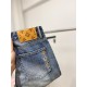 LV, 2023 latest products, counter synchronization is available, the original single goods, washed casual jeans, imported original washed stretch fabric, comfortable and elastic, original hardware accessories decorative l