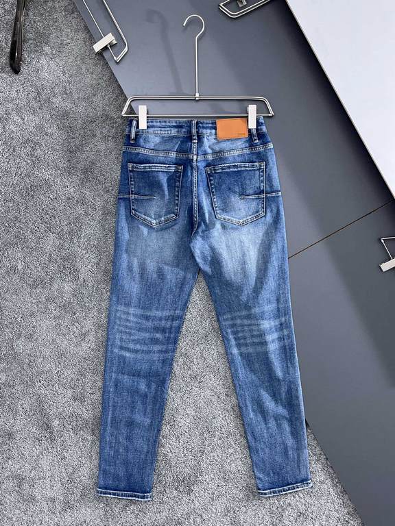 DH's 23SS new jeans High-end quality Slim fit Fabric with stretch Comfortable fit Good shape No binding on the body Size 30, 31, 32, 33, 34, 36, 38.