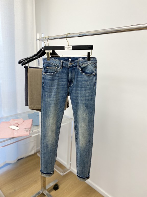 Prada, 2023 latest products, counter synchronization is available, the original single goods, washed casual jeans, imported original washed stretch fabric, comfortable and elastic, original hardware accessories decorativ