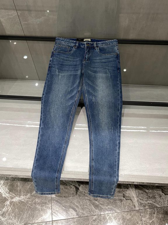 (New) GUCC 2023SS spring and summer new men's embroidered G Denim light-colored straight Slim jeans The classic five-pocket straight style, G's jeans are also one of the best. Italy    denim jeans using traditional techn