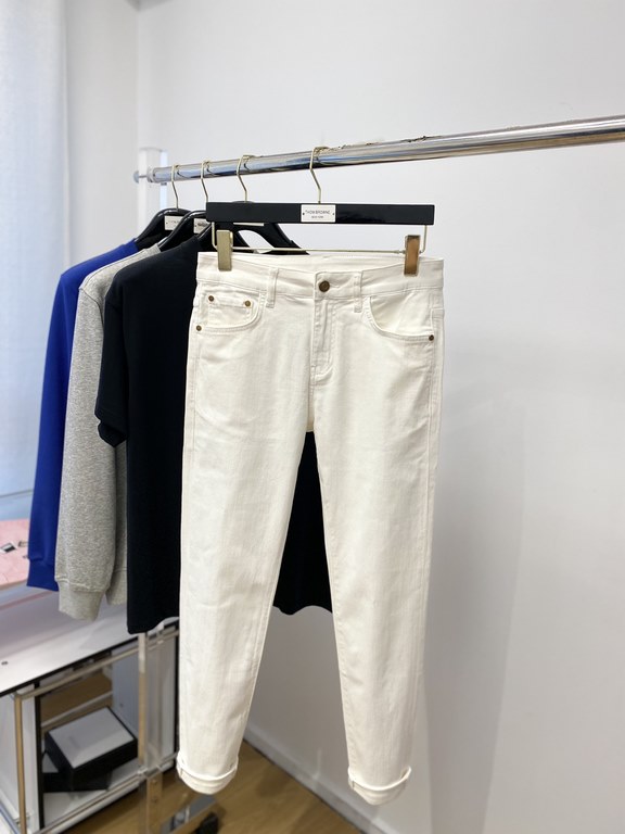 Gucci, 2023 latest products, counter synchronization is available, the original single goods, washed casual jeans, imported original washed stretch fabric, comfortable and elastic, original hardware accessories decorativ