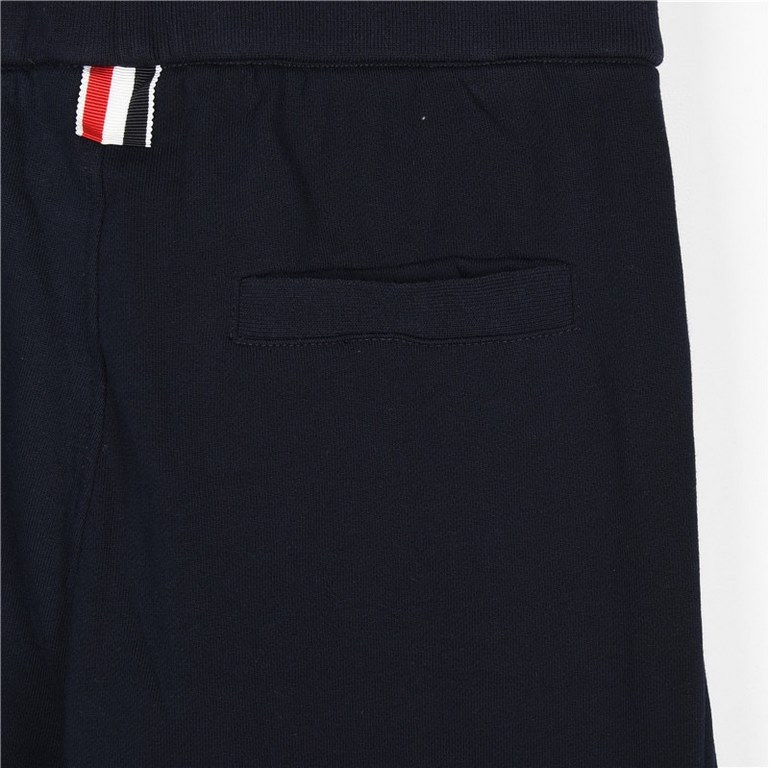 ThomBrowneThom Browne Classic Color Woven Vertical Leg SweatpantsThe fabric is made of professional staple spinning surface 32s touch delicate inner 8s, stiff and shapely, the weight is as high as 380g, the MOQ is 500kg 