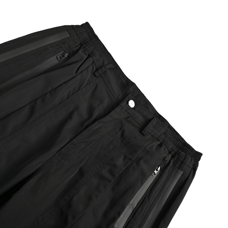 FAR ARCHIVE Functional Waterproof Zipper Trousers-BlackThe original army green, gray were spent 2400, 2650 purchased, the original 11 custom made, the fabric from the foreign trade factory to order high-quality nylon fab