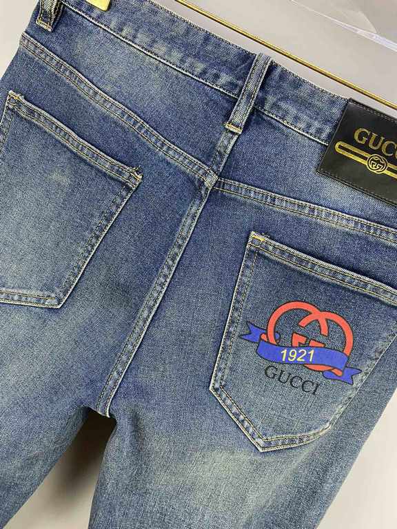 GU Gujia 23FW fall and winter new jeans Fabric with elasticity Comfortable on the body without a sense of constriction Back pockets double G design FashionableSize 29,30,31,32,33,34,36,38