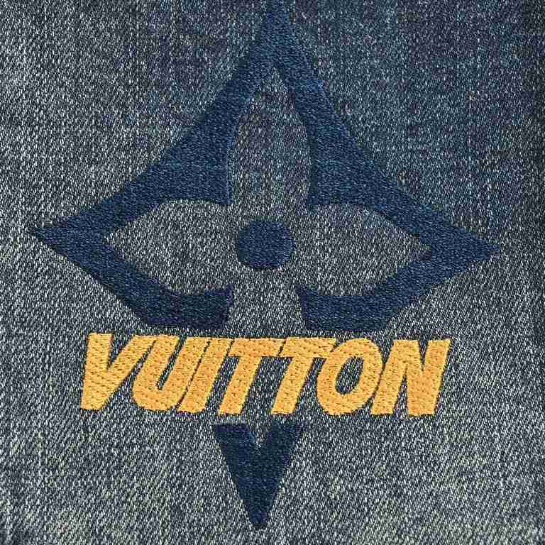 Ben picks up his ownLouis VittonLouis Vuitton 23Fw Back Cross Embroidered JeansSo far this year to do the most awesome jeans, heavy wash process, hidden mystery details are very much, this time the main push of the pants