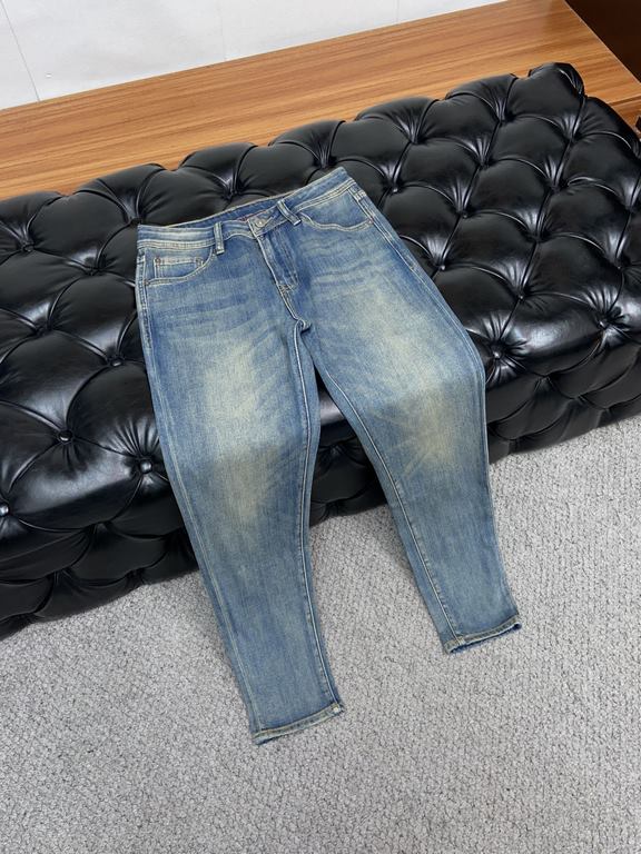 Burberry fall modelsThe new model of jeans Small Straight Counter available Physical store extreme jeans   Counter original 11 good goods for all ages. The highest version of the market imported fabrics from Europe. Comf