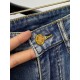 LV, 2023 latest products, counter synchronization is available, the original single goods, washed casual jeans, imported original washed stretch fabric, comfortable and elastic, the original hardware accessories decorati