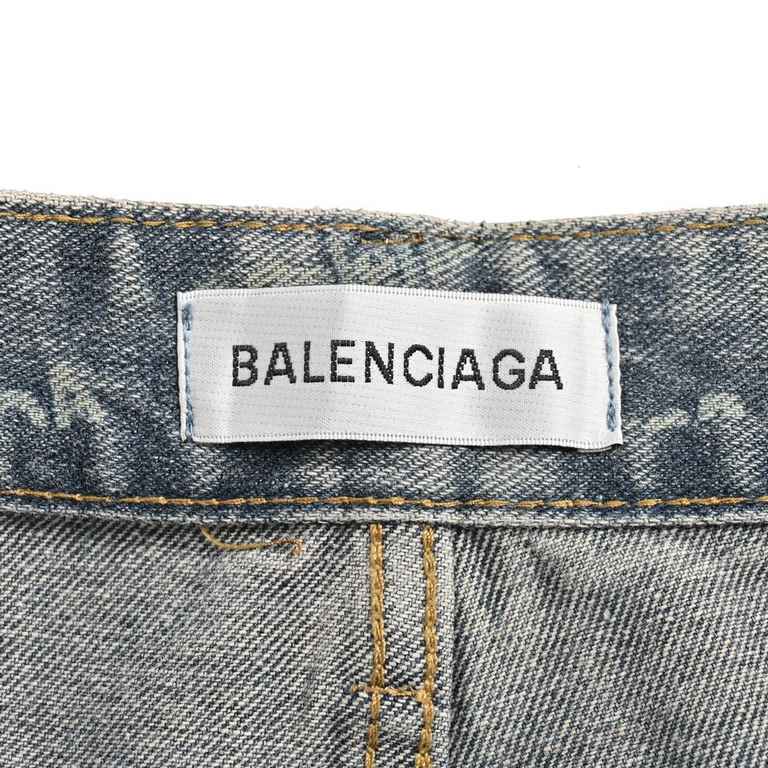 BalenciagaBalenciaga 23Fw Pop-up Full Print Tannin JeansImported Turkish fabrics, selected four-season fit cotton denim fabric, fabric texture clear and natural, through the washing process polishing, bring out the light