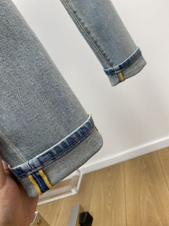 Dior, 2023 latest products, counter synchronization on sale, the original single goods, washed casual jeans, imported original washed stretch fabric, comfortable and elastic, the original hardware accessories decorative 