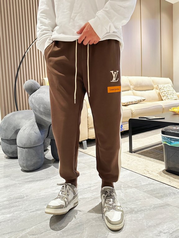 LV 2023 new casual pants for fallwinter! Official website synchronized sale. Brand classic LOGO casual pants , custom fabric, excellent comfort, strong hand touch. Highly recognizable, perfect quality craftsmanship. Size