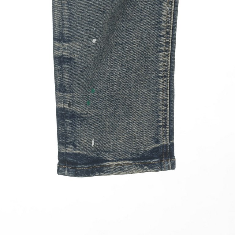 LOUIS VUITTONLouis Vuitton Bump Print Logo JeansSo far this year to do the most awesome jeans, heavy wash process, hidden mystery details are very much, this time the main push of the pants whether version or on the body