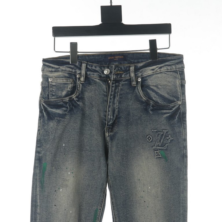 LOUIS VUITTONLouis Vuitton Bump Print Logo JeansSo far this year to do the most awesome jeans, heavy wash process, hidden mystery details are very much, this time the main push of the pants whether version or on the body