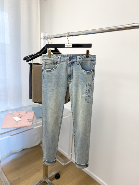 Dior, 2023 latest products, counter synchronization on sale, the original single goods, washed casual jeans, imported original washed stretch fabric, comfortable and elastic, the original hardware accessories decorative 