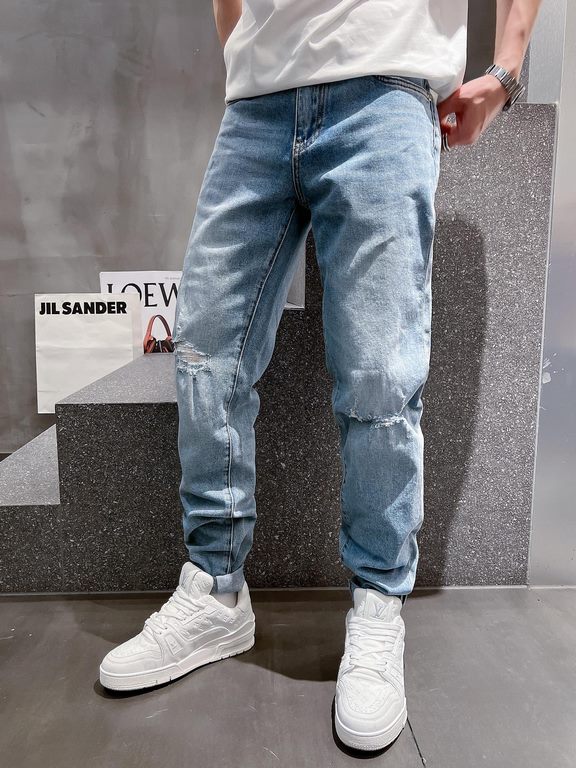 FD 2023 spring and summer new FF lock logo men's small straight denim jeans! Channel rare out, the market is rare boutique channel source, absolutely can bring you an unexpected wearing experience, sincerely recommended 