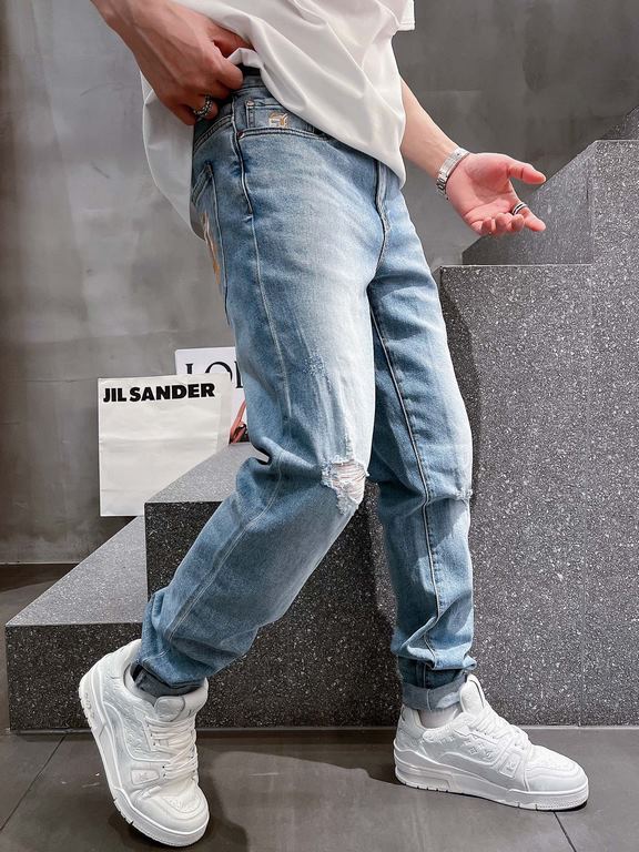 FD 2023 spring and summer new FF lock logo men's small straight denim jeans! Channel rare out, the market is rare boutique channel source, absolutely can bring you an unexpected wearing experience, sincerely recommended 