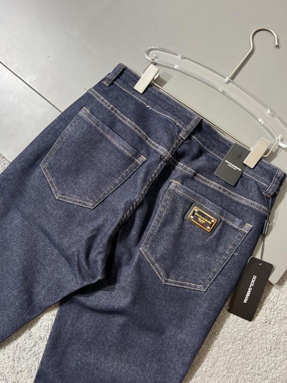 DG 2023 spring and summer explosion models jeans, imported custom fabrics, classic version, classic jeans with color, fabric elasticity, not deformation, on the body shape excellent, versatile models, trendy men's busine