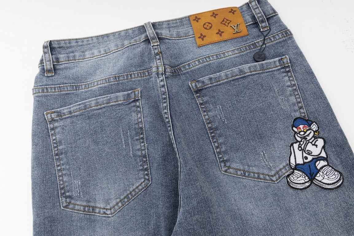 Louis Vuitton Louis Vuitton Bear Patch JeansSo far this year to do the most awesome jeans, heavy wash process, hidden mystery details are very much, this time the main push of the pants either version or on the body are 