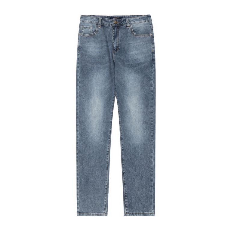 Louis Vuitton Louis Vuitton Bear Patch JeansSo far this year to do the most awesome jeans, heavy wash process, hidden mystery details are very much, this time the main push of the pants either version or on the body are 