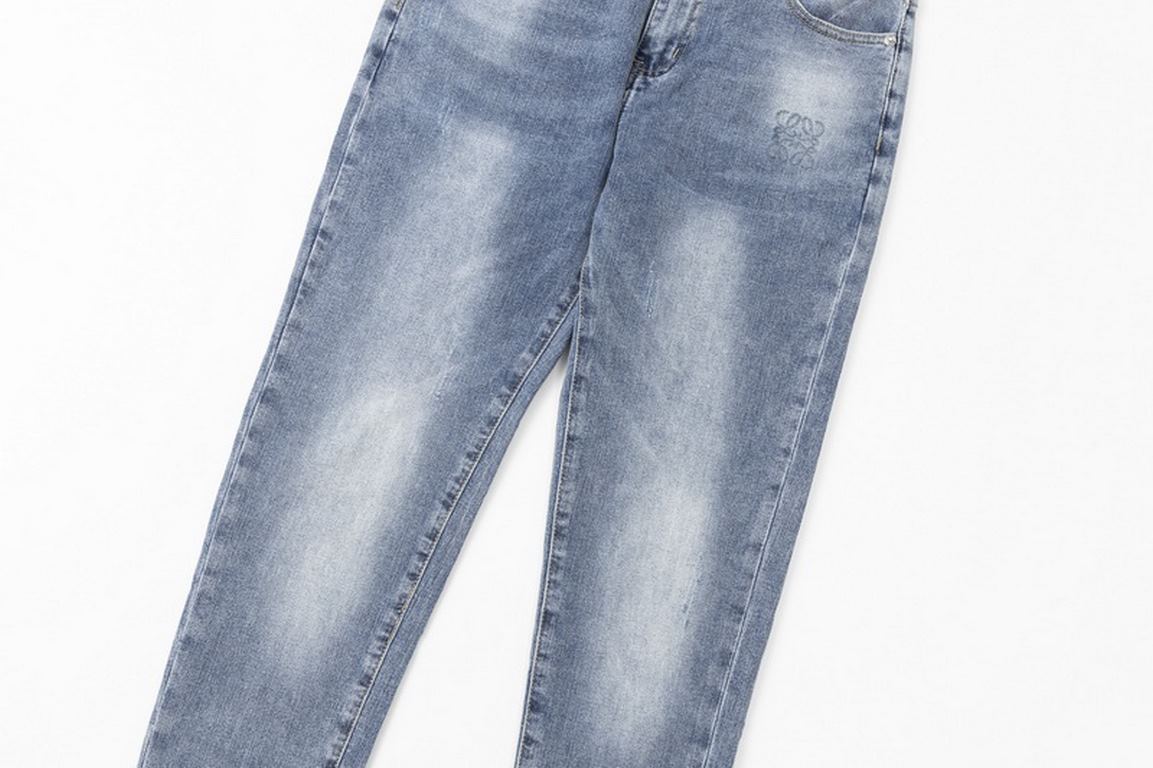 Loewe printed jeans 2023 latest products, counter synchronization on sale, the original single goods, washed casual jeans, imported original washed stretch fabric, comfortable and elastic, the original hardware accessori