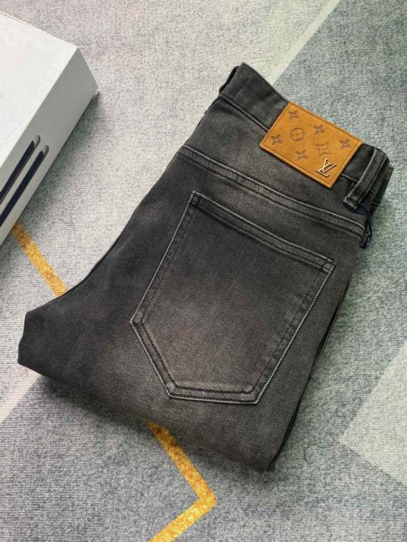 lv home 23SS new jeans fabric with elasticity high comfort embroidery design light color wash high end quality seriesSize 29.30, 31, 32, 33, 34, 36, 38