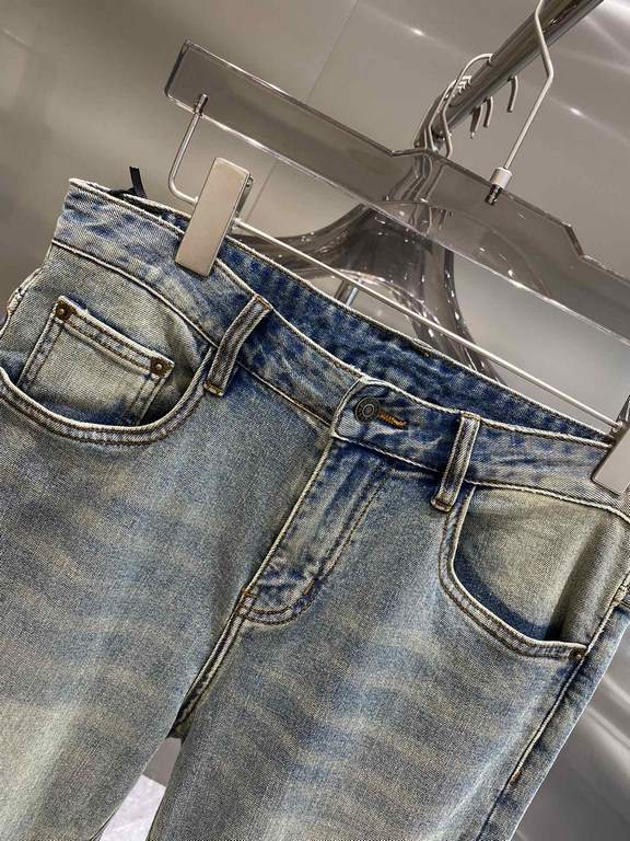 Ancient Family2023ss spring and summer new original single explosive jeans Super customized models Original hardware Super heavy craftsmanship The version is awesome, and the details of the workmanship is impeccable! The