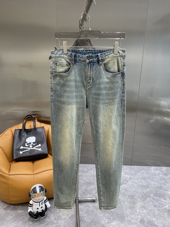 Ancient Family2023ss spring and summer new original single explosive jeans Super customized models Original hardware Super heavy craftsmanship The version is awesome, and the details of the workmanship is impeccable! The