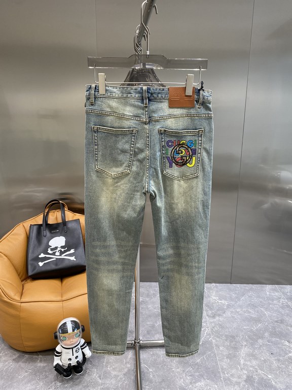 Ancient Family2023ss spring and summer new original single explosive jeans Super customized models Original hardware Super heavy craftsmanship The version is awesome, and the details of the workmanship is impeccable! The