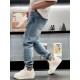 FD 2023 spring and summer new Roma logo men's small straight denim jeans! Channel rare out, the market is rare boutique channel source, absolutely can bring you an unexpected wearing experience, sincerely recommended to 