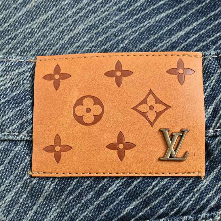 Louis VuittonLouis Vuitton 23Fw Slanted Striped JeansParis Men's Fashion Week SpringSummer 2024 Louis Vuitton Twill Stripe Letter Small Logo Denim Netflix Couple's Jacket Jacket Jeans Set Louis Vuitton kicked off Paris M