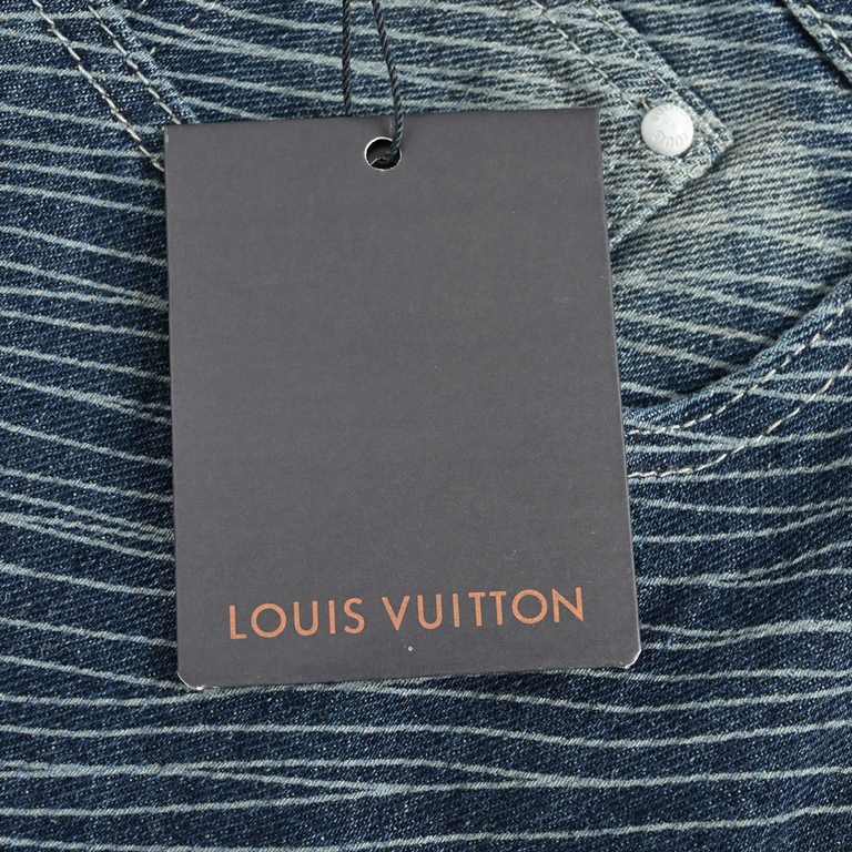 Louis VuittonLouis Vuitton 23Fw Slanted Striped JeansParis Men's Fashion Week SpringSummer 2024 Louis Vuitton Twill Stripe Letter Small Logo Denim Netflix Couple's Jacket Jacket Jeans Set Louis Vuitton kicked off Paris M