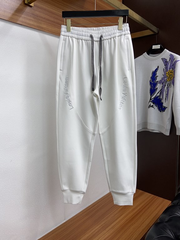 L brand 2023 new casual pants for fall and winter! Official website synchronized sale. Brand classic LOGO casual pants , customized fabric, excellent comfort, strong hand touch. Highly recognizable, perfect quality craft