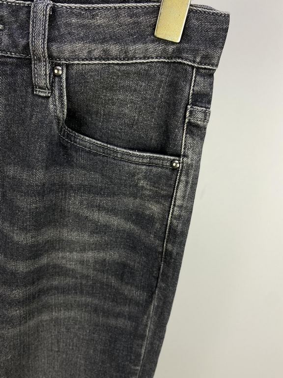 LV donkey 23FW fall and winter new jeans smoky gray super good-looking fabric with elasticity high comfort on the body without a sense of constraints back pockets classic floral pattern metal label design fashionableYard