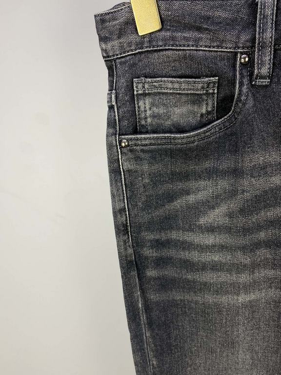 LV donkey 23FW fall and winter new jeans smoky gray super good-looking fabric with elasticity high comfort on the body without a sense of constraints back pockets classic floral pattern metal label design fashionableYard