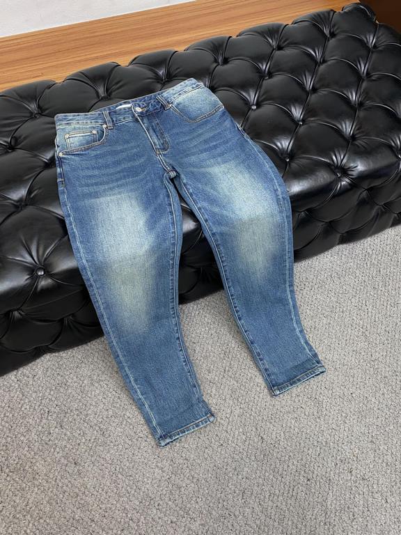 Dior 2023 fall and winter men's jeans original fabric original wash! Imported original washed stretch fabric, complex handcraft superposition, any one of the washing link to stay a few seconds more will become a complete