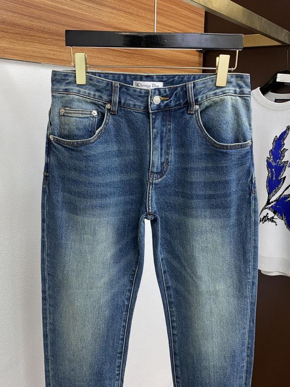 Dior 2023 fall and winter men's jeans original fabric original wash! Imported original washed stretch fabric, complex handcraft superposition, any one of the washing link to stay a few seconds more will become a complete