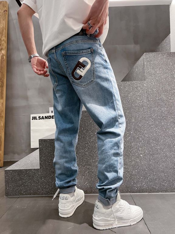 FD 2023 spring and summer new FF lock logo men's small straight denim jeans! Channel rare out, the market is rare boutique channel source, absolutely can bring you an unexpected wearing experience, sincerely recommended 