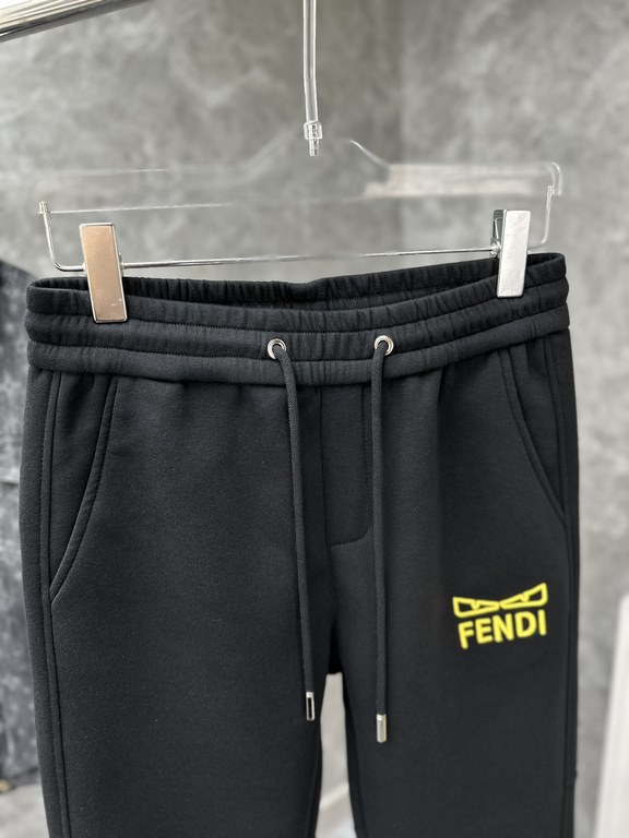 Fendi new casual pants for fallwinter 2023! Official website synchronized sale. Brand classic LOGO casual pants , customized fabric, excellent comfort, strong hand touch. Highly recognizable, perfect quality craftsmanshi