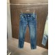 ARMANI Armani exclusive new Slim models small straight jeans, high-end version! Counter customized fabrics breathable comfort, impeccable details, brand elements design concept, reflecting high quality. The handfeel is d